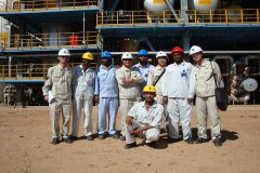 2009年-中心成员到苏丹KRC炼厂交